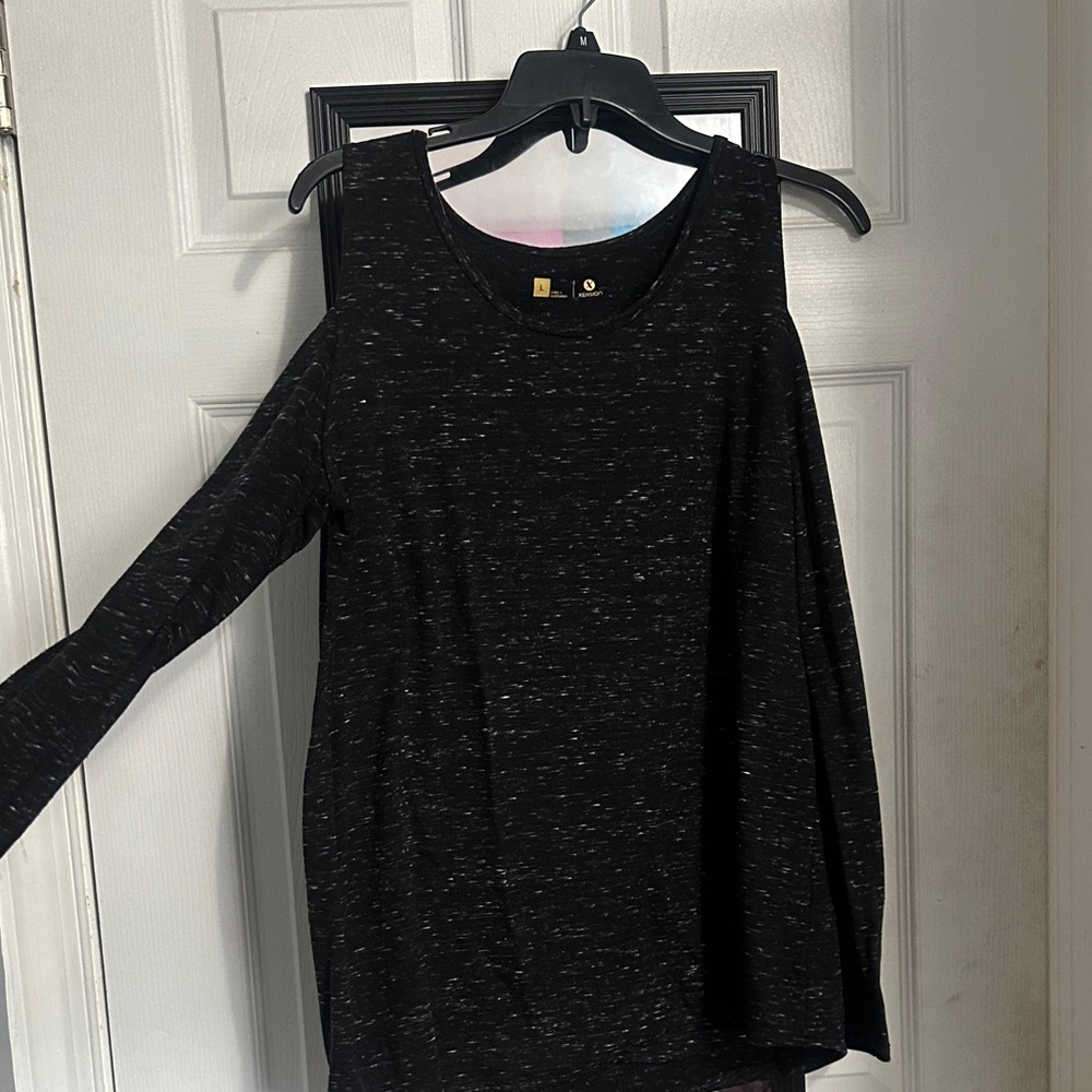 Xersion Black Speckled Long Sleeve Women's Top with detached shoulder sleeves